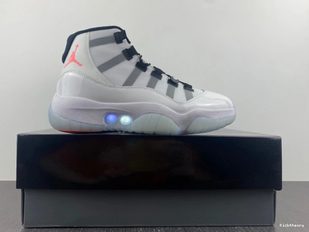 Kicktheory Plug) DD3522-100 Adapt Jordan White (CN Air 11 0710